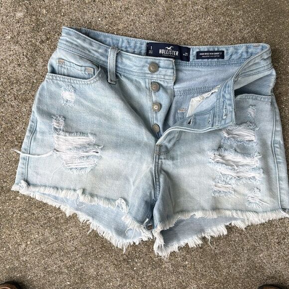 Hollister High Rise Mom Shorts 3”  Button Fly Size 25 destroyed 100% Cotton - Picture 7 of 9